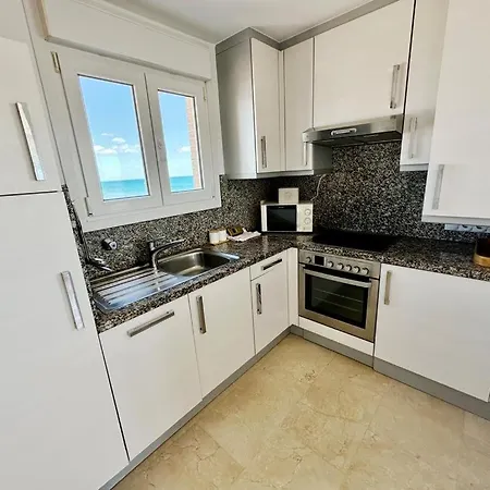 Atico Frontal Al Mar Con Piscina Privada By Homeprive Apartment *