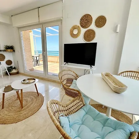 Atico Frontal Al Mar Con Piscina Privada By Homeprive Apartment