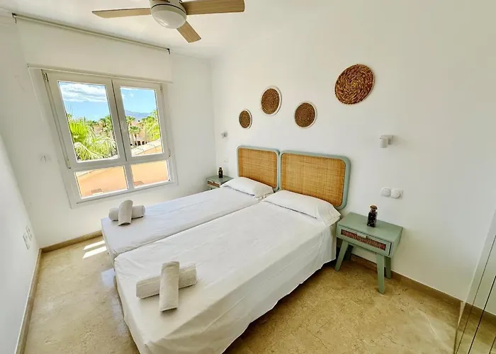 Apartamento ático Frontal Al Mar Con Piscina Privada By Homeprive